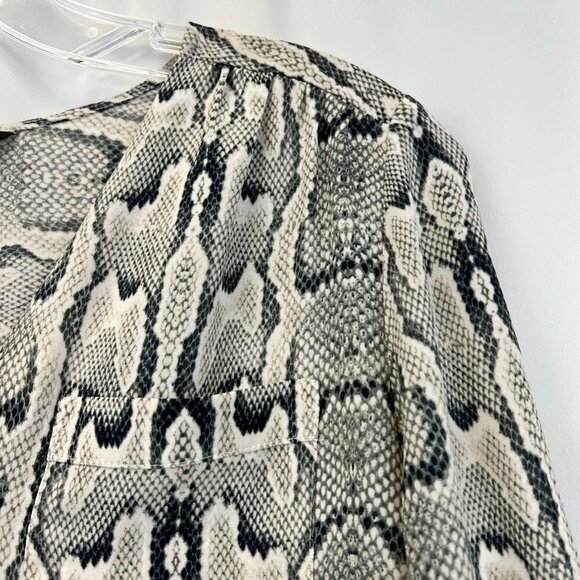 Express Womens Button Front Shirt Gray Snake Print Long Sleeve Cuff Blouse XS - Picture 4 of 11